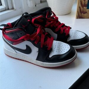 Nike Kids Black/White/Red High-Top Sneakers